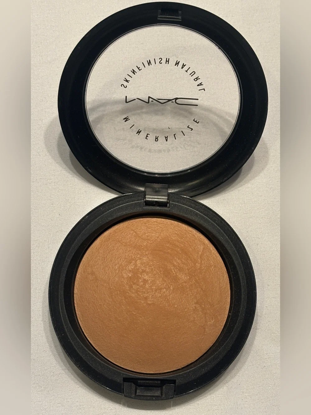 MAC Cosmetics  “Medium Dark” Mineralize Skinfinish-NWOB